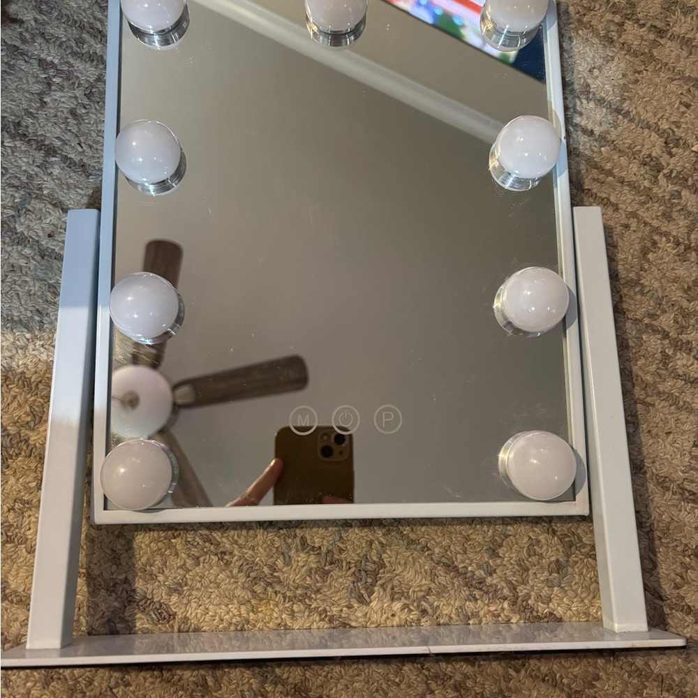 Lighted Vanity Mirror with Touch Controls - Picture 3 of 4